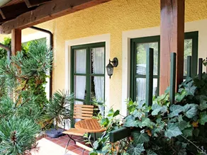 Flat with garden & terrace | Garden view - Image 5