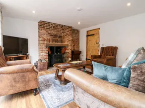 Family-oriented cottage with garden | Dogs allowed - Image 3