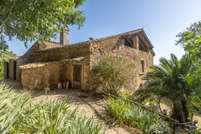 Cottage 'Can Ribes' with Outdoor Pool, Garden and Terrace - Image 2
