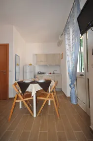 Apartment mit Pool und Grill - Image 4