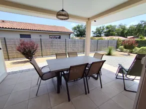 Family-friendly villa with garden & terrace | Garden view | Suitable for remote work - Image 3