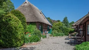 House with garden, terrace & BBQ - Image 4