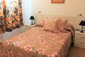Holiday apartment with garden, pool & terrace | Sea view - Image 3