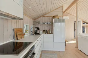 Holiday home with lake view in Bisserup - Image 3