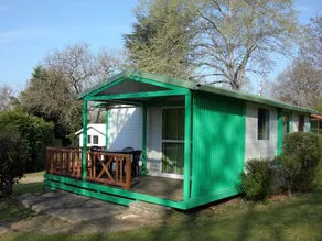 Family-friendly chalet with heated pool | Garden view | Pet-friendly - Image 4