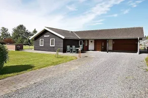 Holiday home with barbeque, terrace & garden | Dogs allowed - Image 5