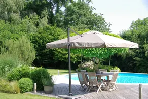 Villa con griglia, giardino e piscina - Image 2