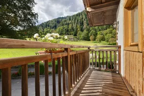 Room 'Camera Tripla N 2' with Mountain View, Shared Garden and Wi-Fi - Image 3