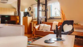 Apartment with barbeque & garden | Garden view - Image 2