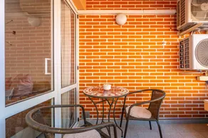 Flat with garden & pool | Beach view - Image 3