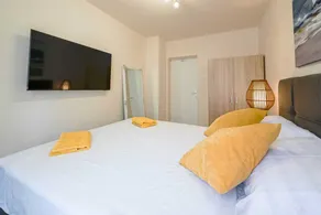 Charming apartment with terrace | Pets allowed - Image 2