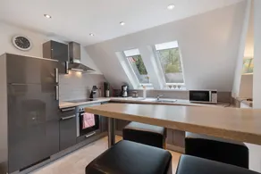Ferienwohnung mit 2 Schlafzimmern mit privater Terrasse, Balkon und Garten - Image 2