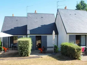 Children-friendly beautiful house with heated pool | Pets are welcome - Image 3