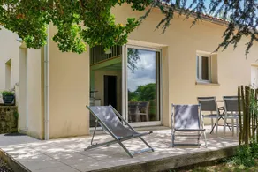 Cottage avec terrasse, jardin et barbecue | Vue ville - Image 2