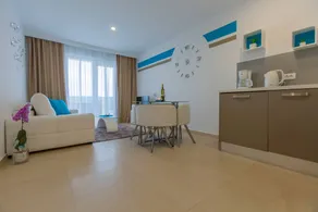 Appartement de vacances avec piscine, sauna et jardin | Vue mer - Image 2