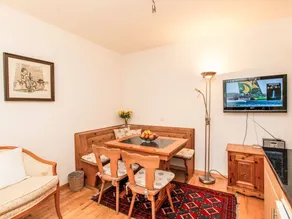 Apartment Chesa il purtretin by Interhome - Image 3