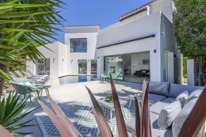 Villa with terrace, garden & barbecue | Sea view | Good for workation - Image 2