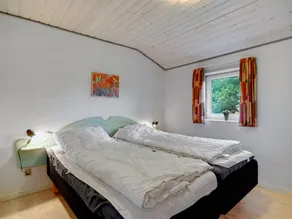 Holiday home with sauna & terrace - Image 4