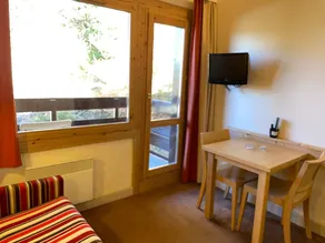 Nice Studio With Mountain View - Image 3
