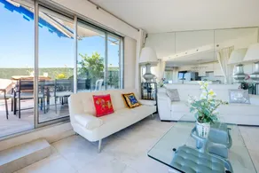 Family-friendly ample flat with garden, BBQ & fast internet | Beach view | Suitable for remote work | Pets are welcome - Image 3