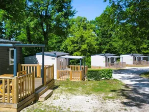 Lovely mobile home with pool & terrace | Close to the beach | Dogs allowed - Image 2