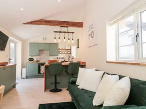 Agréable cottage adapté aux familles avec jardin et jacuzzi | Avec animaux autorisés - Image 4