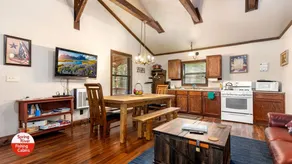 Wonderful Rustic Cabin with Barbecue in Miami, Oklahoma - Image 2