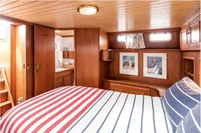 Experience the Magic of Sleeping Your Own Private Yacht in Damariscotta, Maine - Image 5