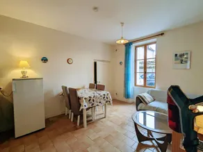 Cottage with barbecue & garden - Image 4