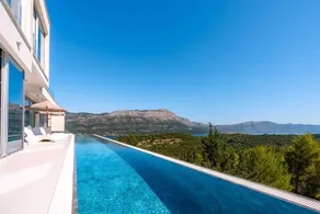 Luxury Villa Aqua Vista with Pool I - Image 3
