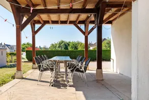 Family-oriented cottage with terrace, BBQ & garden | Garden view | Pets are welcome - Image 2