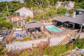 Family-friendly villa with garden, barbecue & private pool | Lake view | Close to the beach | Suitable for remote work - Image 5