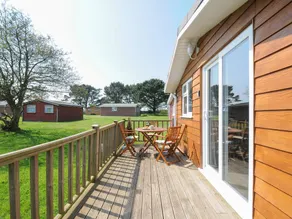 Cottage with garden - Image 4