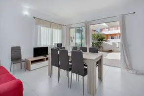 Spacieux appartement avec jardin, terrasse et internet haut débit | Vue mer | À côté de la plage | Avec animaux acceptés - Image 4