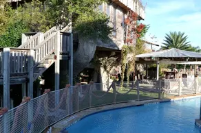 Impressive Tree House near the Guadalupe River in New Braunfels, Texas - Image 5