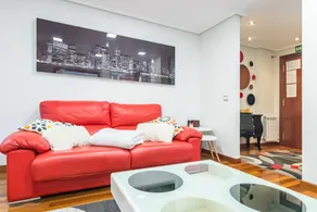Holiday home with pool & garden | Mountain view - Image 3