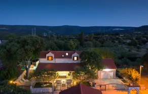 Fully equipped holiday home with barbeque, garden & terrace | Mountain view | Dogs allowed - Image 5