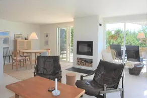 Fully equipped holiday home with terrace & BBQ - Image 3