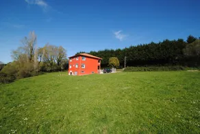 Agréable maison de vacances adaptée aux familles avec jardin, terrasse et barbecue | Vue jardin | Adaptée au travail à distance | Avec animaux bienvenus - Image 4