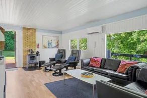 House with barbeque, garden & terrace - Image 4