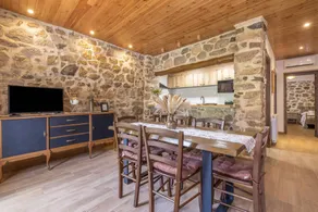 Holiday apartment with terrace - Image 4