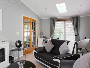 Child-friendly flat with garden | River view | Pet-friendly - Image 2