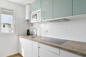 Flat with terrace - Image 5