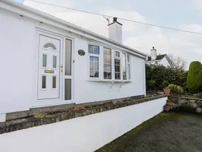 Cottage with garden | Beach view - Image 3