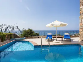 Villa mit privatem Pool in der Nähe von Elafonis - Image 3