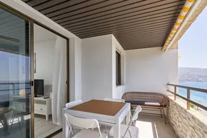 Flat with terrace | Sea view - Image 2