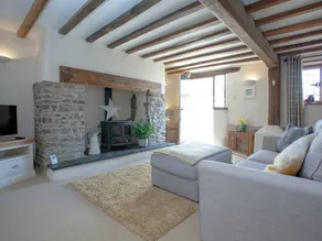 Children-friendly cottage with garden - Image 5