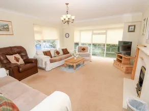 Children-friendly cottage with garden | Beach view | Pets allowed - Image 3
