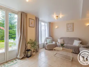 Cottage with garden - Image 3