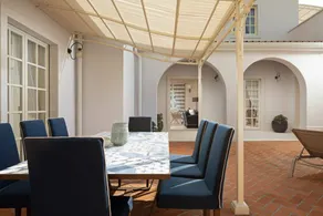 Villa with terrace, garden & private pool - Image 2